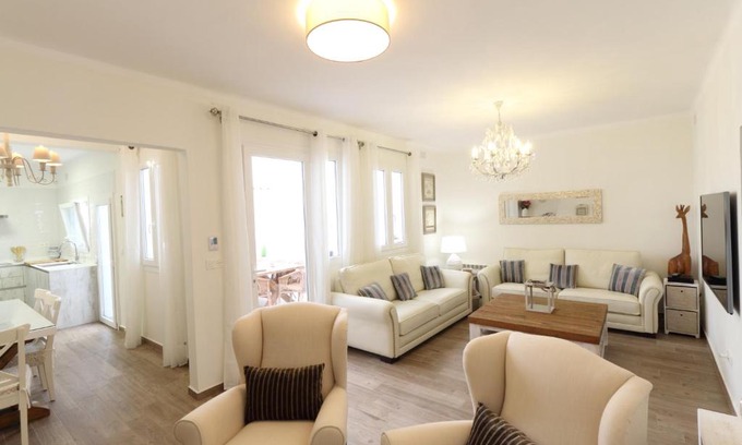 Sitges Town Center House | Sitges Centre Mediterranean House- 5 Bedroom, 4 Bathroom, Terrace Courtyard, Private Rooptop Pool