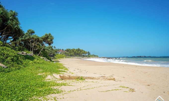 Gurupokuna Hotel | Six Elements Beach Villa