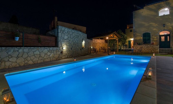 Chorafakia Apartment | Skandalis - Klio apartment with sea & pool view