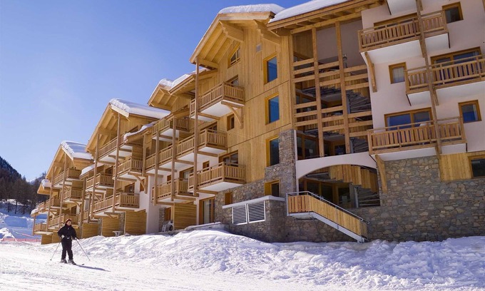 Les Orres Condo | Ski aux pieds ! Joli Appart vue montagne