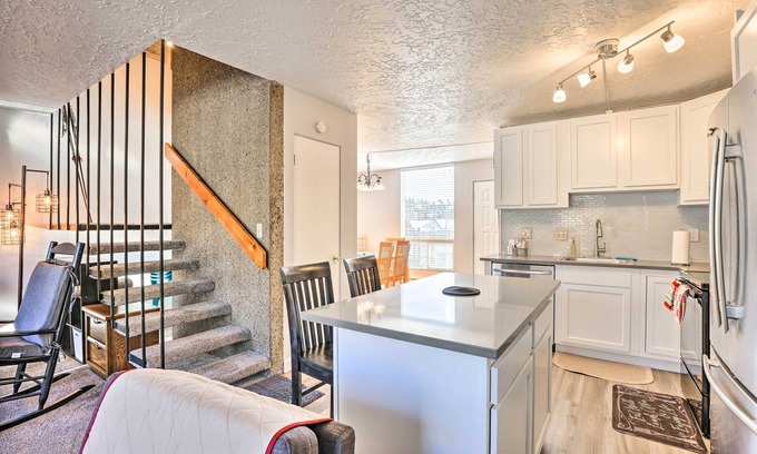 Dillon Condo | Ski, Boat & Hike: Summit County Condo w/Views!