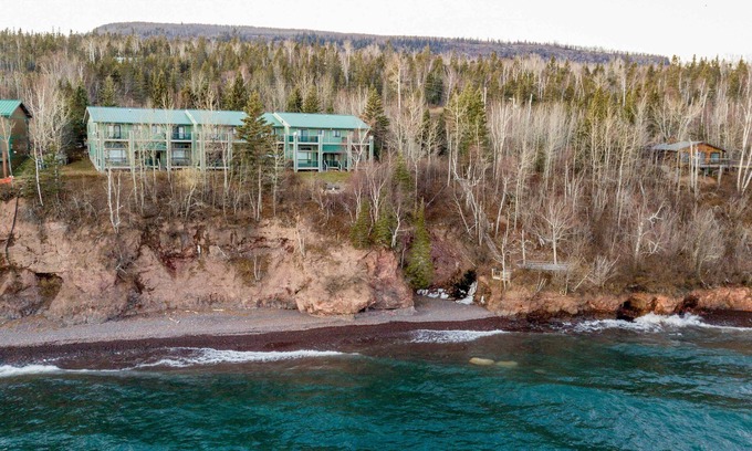 Tofte House | Ski, Hike, Bike, Relax: Tofte Townhome w/Deck!