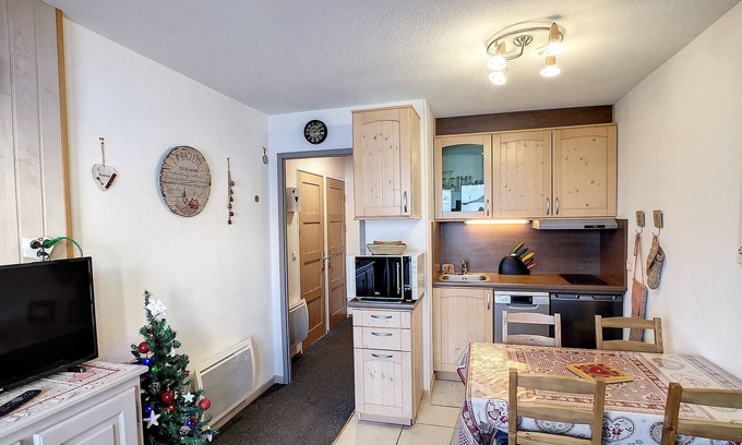 Les Bruyeres Apartment | Ski-in 2R+mountain corner 4 ppl - Parking - Bruyères