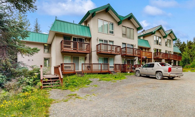 Alyeska Condo | Ski-in/out condo with WiFi - amazing location near skiing, hiking, & town