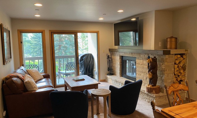 Beaver Creek Condo | Ski-in/ski-out Beaver Creek Village Comfy + Modern Family Escape