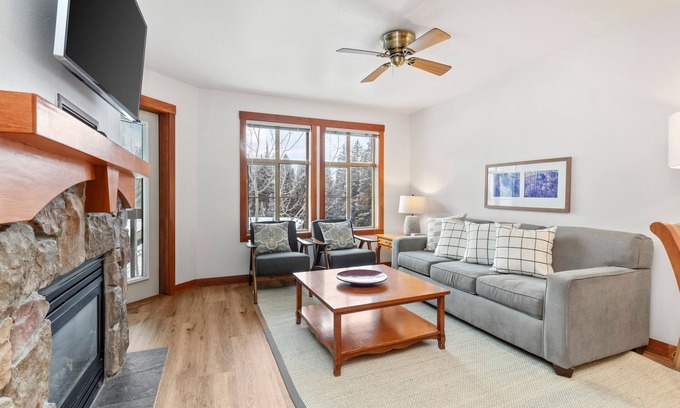 Salt Lake Mountain Resorts Condo | Ski-In/Ski-Out Condo with Lovely Ski Views, Shared Pool/Sauna/Hot Tub, & WiFi
