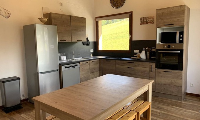 Cohennoz Apartment | Ski-In/Ski-Out Duplex with Balcony, Near Shops, Sleeps 6
