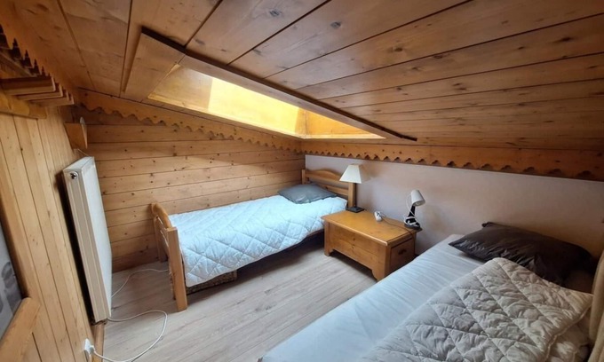 Arc-1800 Apartment | Ski-in/ski-out & foot of the slopes, 5th floor, view valley, balcony, tv, 58m², Les Arcs