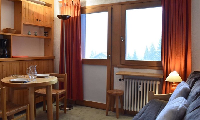 Meribel Apartment | Ski-In/Ski-Out Studio Apartment, Sleeps 2, Close to Shuttle, Shops, and Restaurants