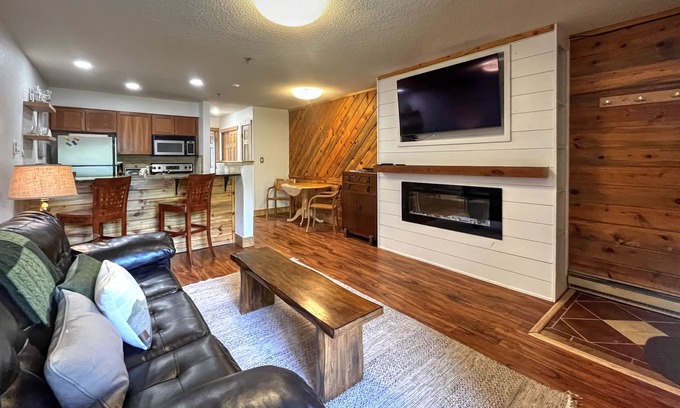 Mount Crested Butte House | Ski-in/Ski-out, 1 bedroom at the heart of the Resort Base Area!