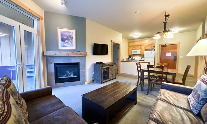 Mammoth Lakes Condo | Ski-in/Ski-out with views at Sunstone
