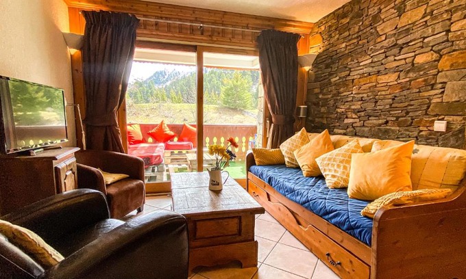 Les Allues Apartment | SkiMottaret