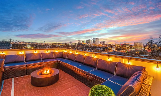 Downtown Nashville House | Skyline Oasis: City Retreat w/Epic Rooftop Views!
