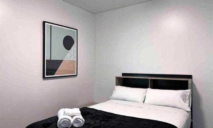 Adelaide Central Business District Apartment | Skyline View on Synagogue – Comfortable City Apartment in Adelaide's East End