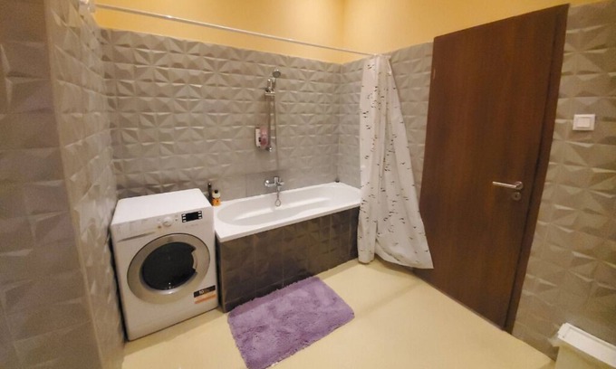 Inner City Budapest Apartment | Sleek Budapest apartment: modern, central, ideal for exploring.