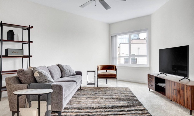 West Bellevue Apartment | Sleek Downtown Bellevue 1BR w/W/D & Storage, near Shops, by Blueground