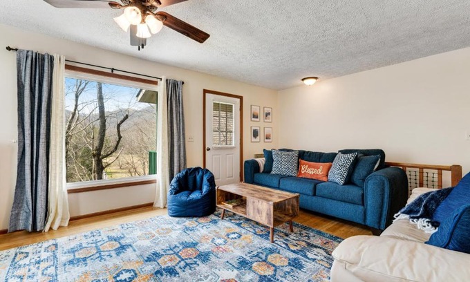 Banner Elk House | Sleepy Hollow Chalet