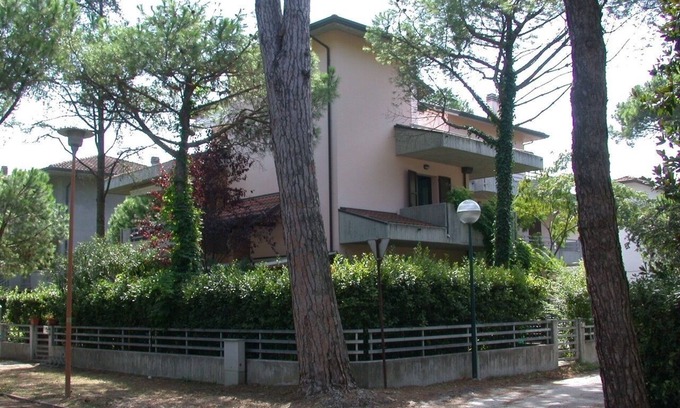 Milano Marittima House | Slendida HOUSE IN VILLA WITH PRIVATE GARDEN