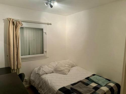 West Bromwich House | Small double
