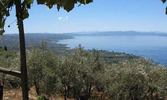 South Pelion House | Small house in a dream location