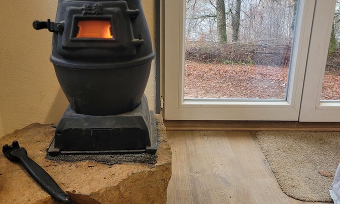 Bouvet Island House | Small house with view of the Triouzoune lake - Neuvic - Haute Corrèze