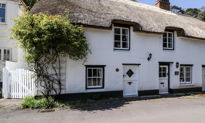 Porlock Apartment | Small Piece