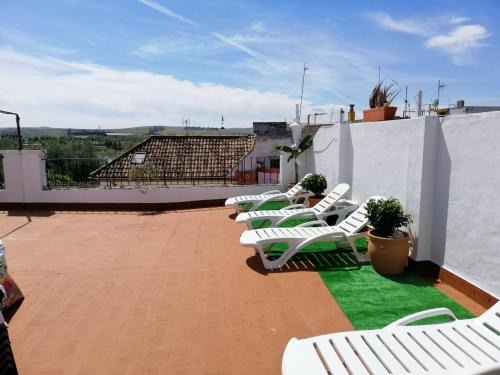 San Francisco-Ribera House | SMALL ROOM TO SLEEP 2 PEOPLE IN SHARED APARTMENT. TYPICAL AND QUIET DISTRICT