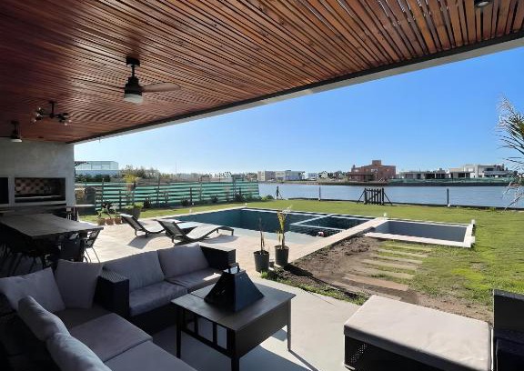 Guillermo Hudson House | Small villa near Buenos Aires