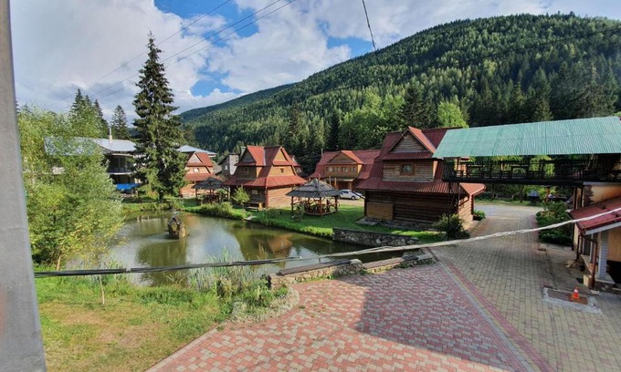 Tatariv Cabin | Smerekova Hata