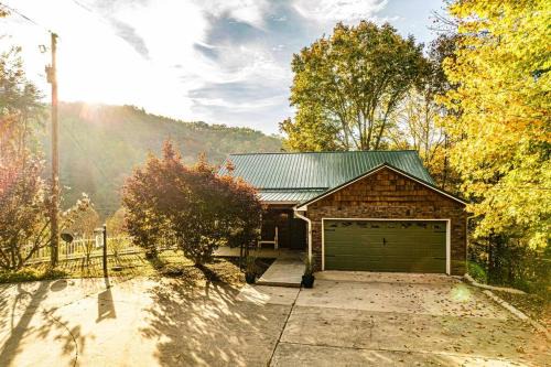 Bryson City House | Smoky Bear Lodge at Gr Smoky Mtn Park