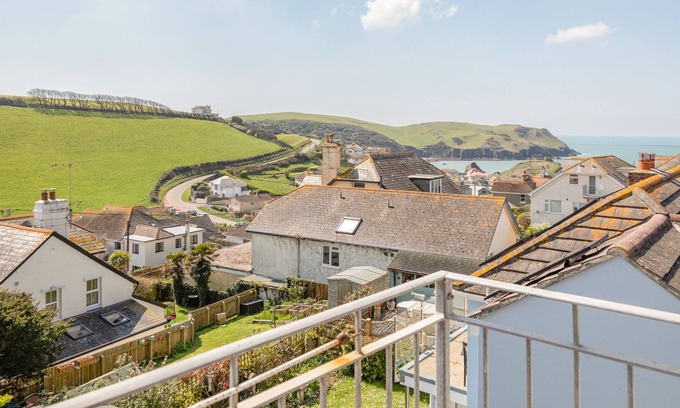 Hope-Cove Apartment | SMUGGLERS' VIEW, family friendly in Hope Cove