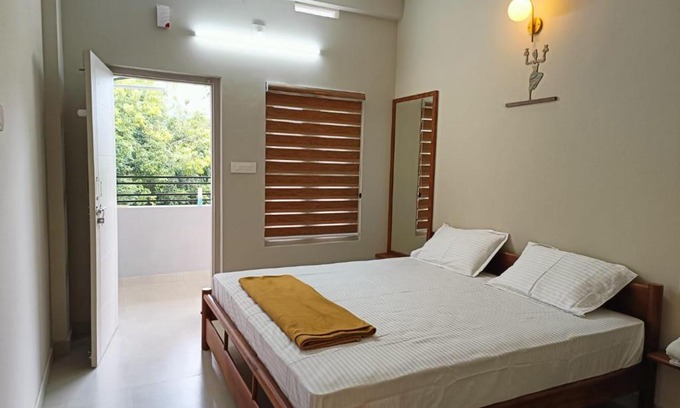 Subhash Nagar Hotel | SN Residency