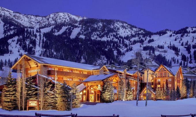 Teton Village Hotel | Snake River Lodge - Amenities at Sister Property