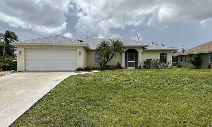 Englewood East House | Snow Birds: Monthly discount for newly updated 3 bedroom, 2 bath pool home.