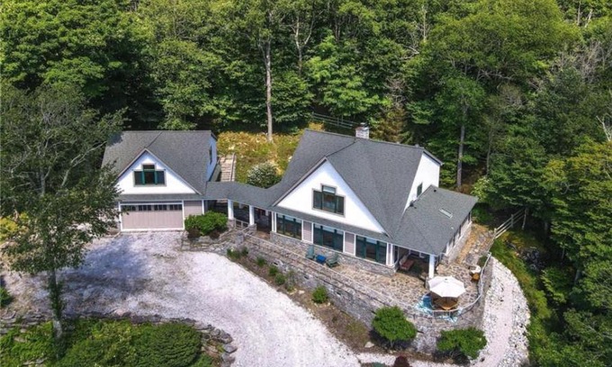 Beech Mountain House | Snow Dog Lodge