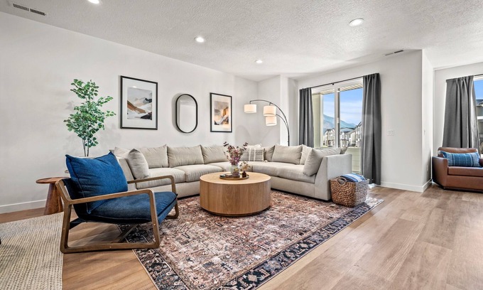 Mountain Green House | Snowbasin Retreat in Roam R5966 | Pool |Pickleball