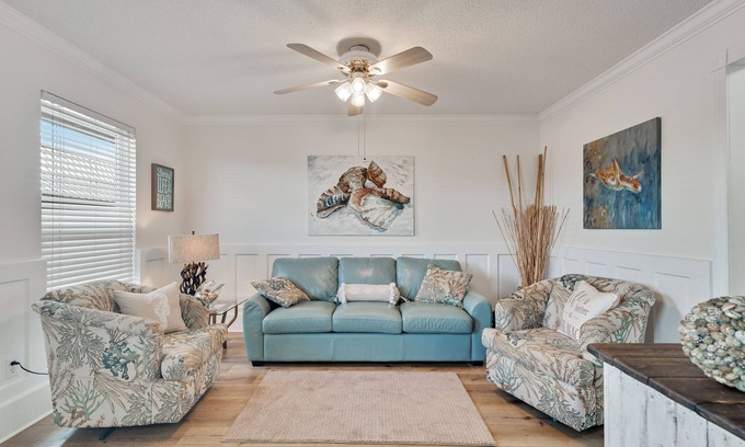 Gulf Shores Condo | Snowbird Wanted - Jan & Feb - Gulf Shores Condo-Just a few short steps to beach.