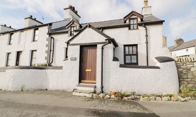 Holyhead House | Snowdon View
