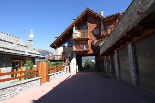 Sauze d'Oulx Apartment | Snowflake Appartamenti Jouvenceaux