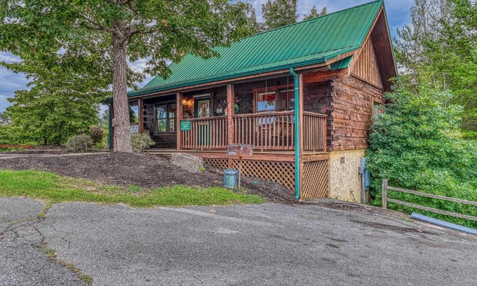 Pigeon Forge House | Snuggle Bear Hideaway