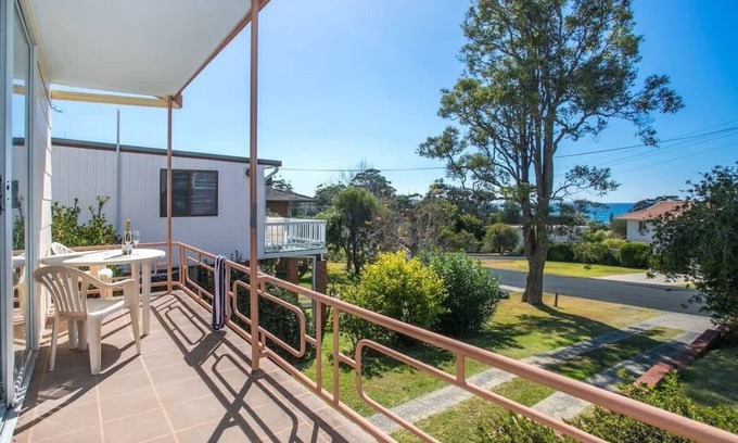 Mollymook House | So Close to the Beach