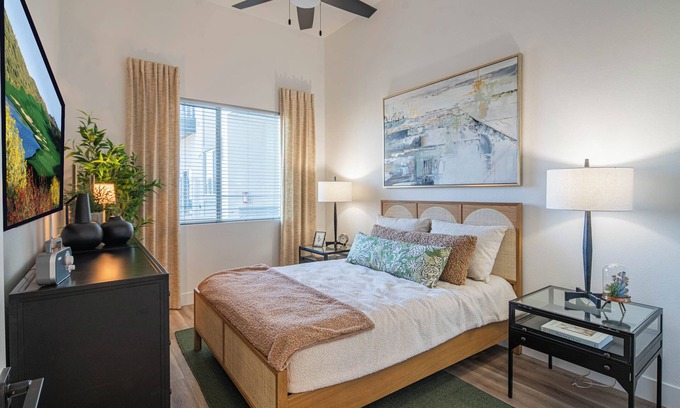 Desert View Village Condo | Soak, Focus, Refresh Pool Dedicated Desk Laundry