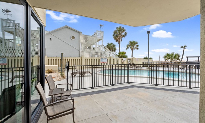 Panama City Beach Condo | Soak Up Summer with Limited-Time Rates