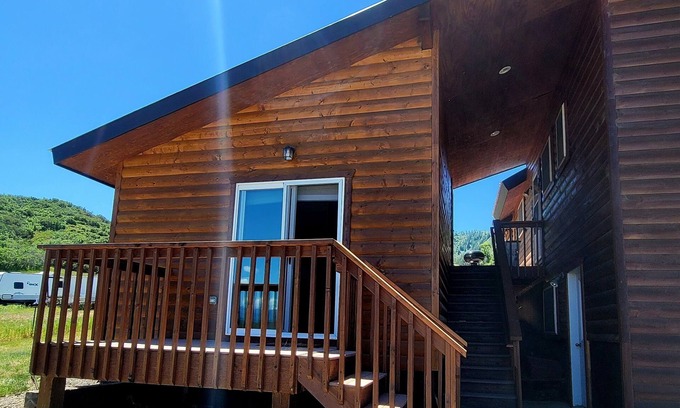 Pagosa Springs Apartment | Soak up the sunshine & mountain views at this beautiful studio property!