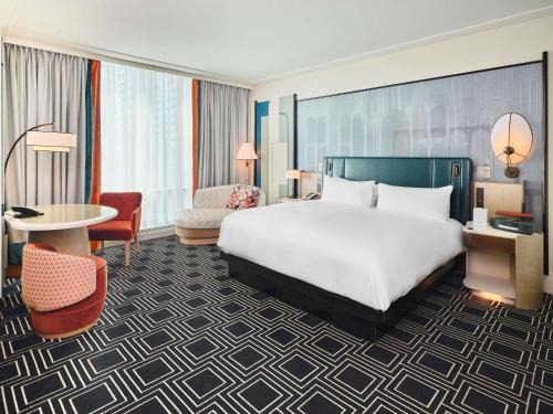 Downtown Montreal Hotel | Sofitel Montreal Golden Mile