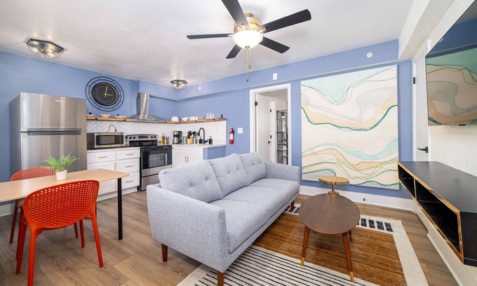 East Ocean View Apartment | Sojourn's Harborage - Surf Suite