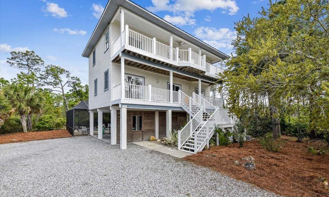 Treasure Beach Village House | SOLANA MEANS 'SUNSHINE', and lovely natural lighting is just one of the amenities this home offers.