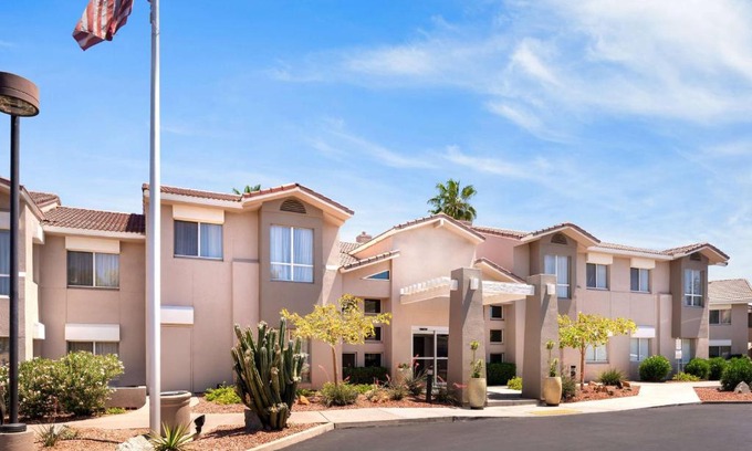 Tempe Hotel | Sonesta ES Suites Tempe