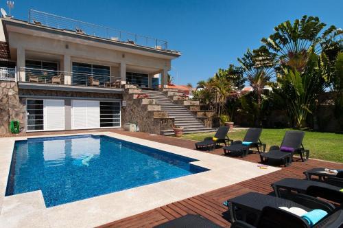 Sonnenland Villa | Sonnenland House for 12 by VillaGranCanaria