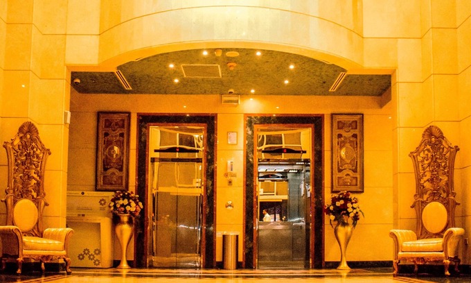 Sharjah Apartment | Soothing Couples Retreat In The Heart Of The City